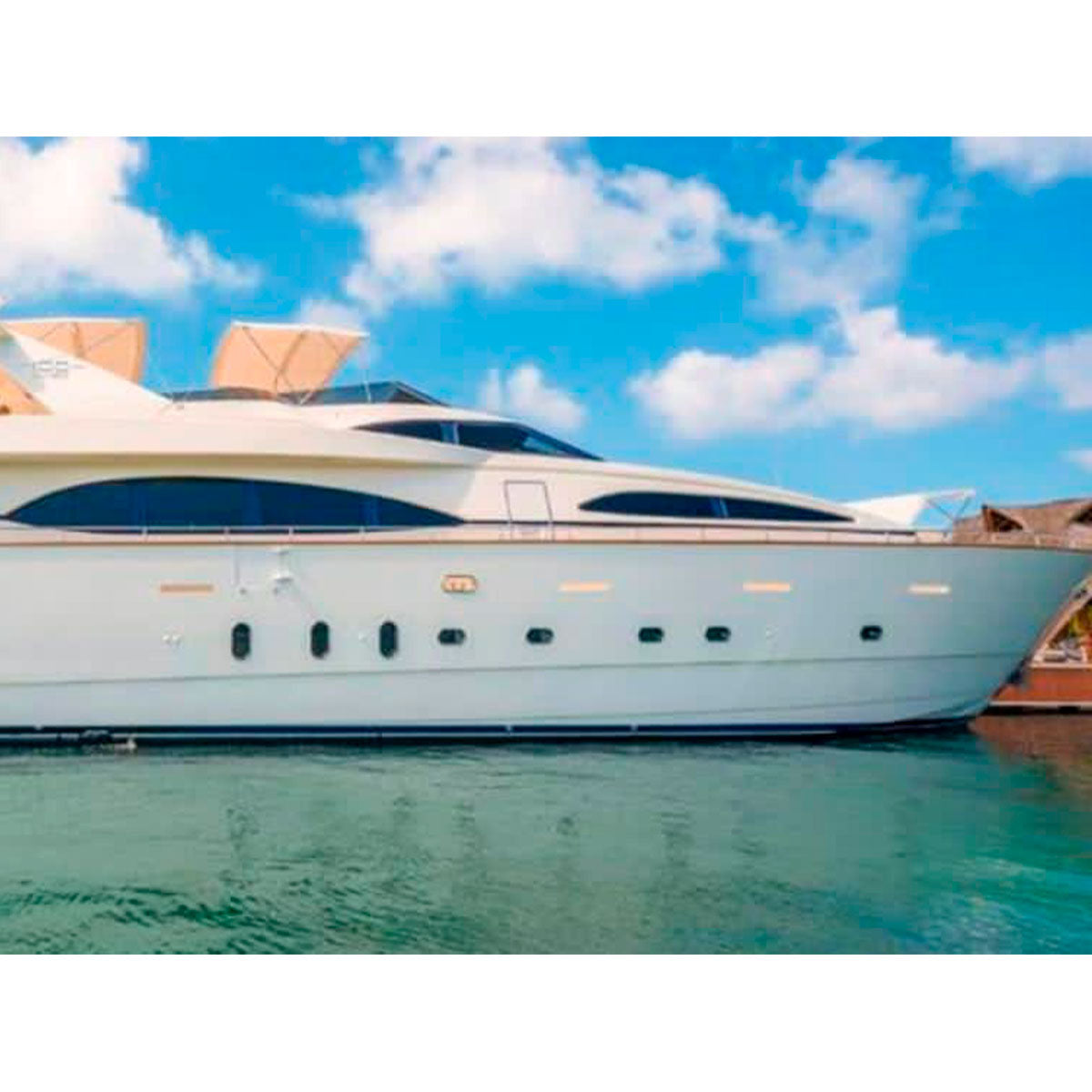105ft Azimut